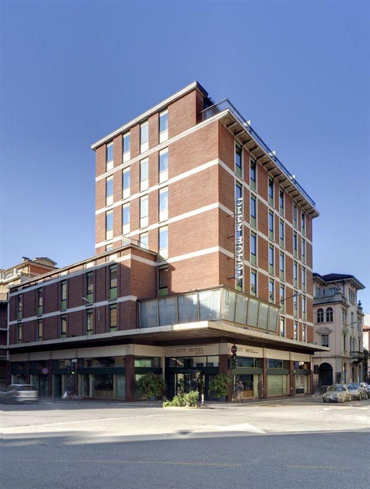 City Hotel Varese Bagian luar foto