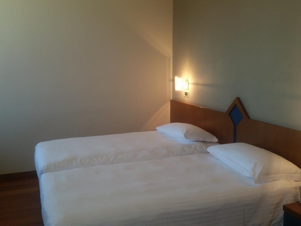 City Hotel Varese Bagian luar foto