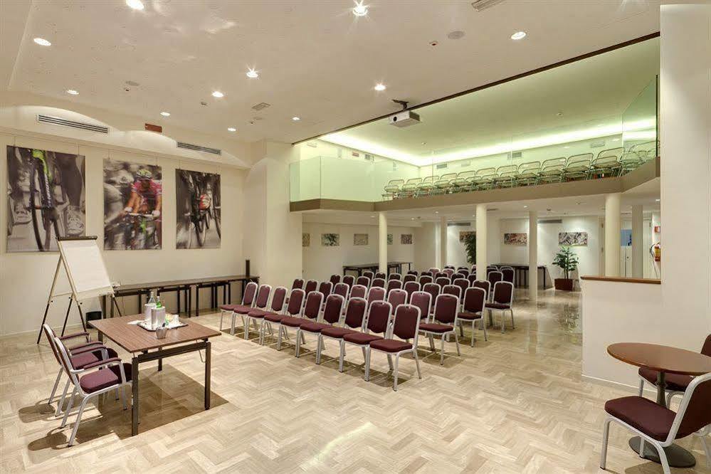 City Hotel Varese Bagian luar foto