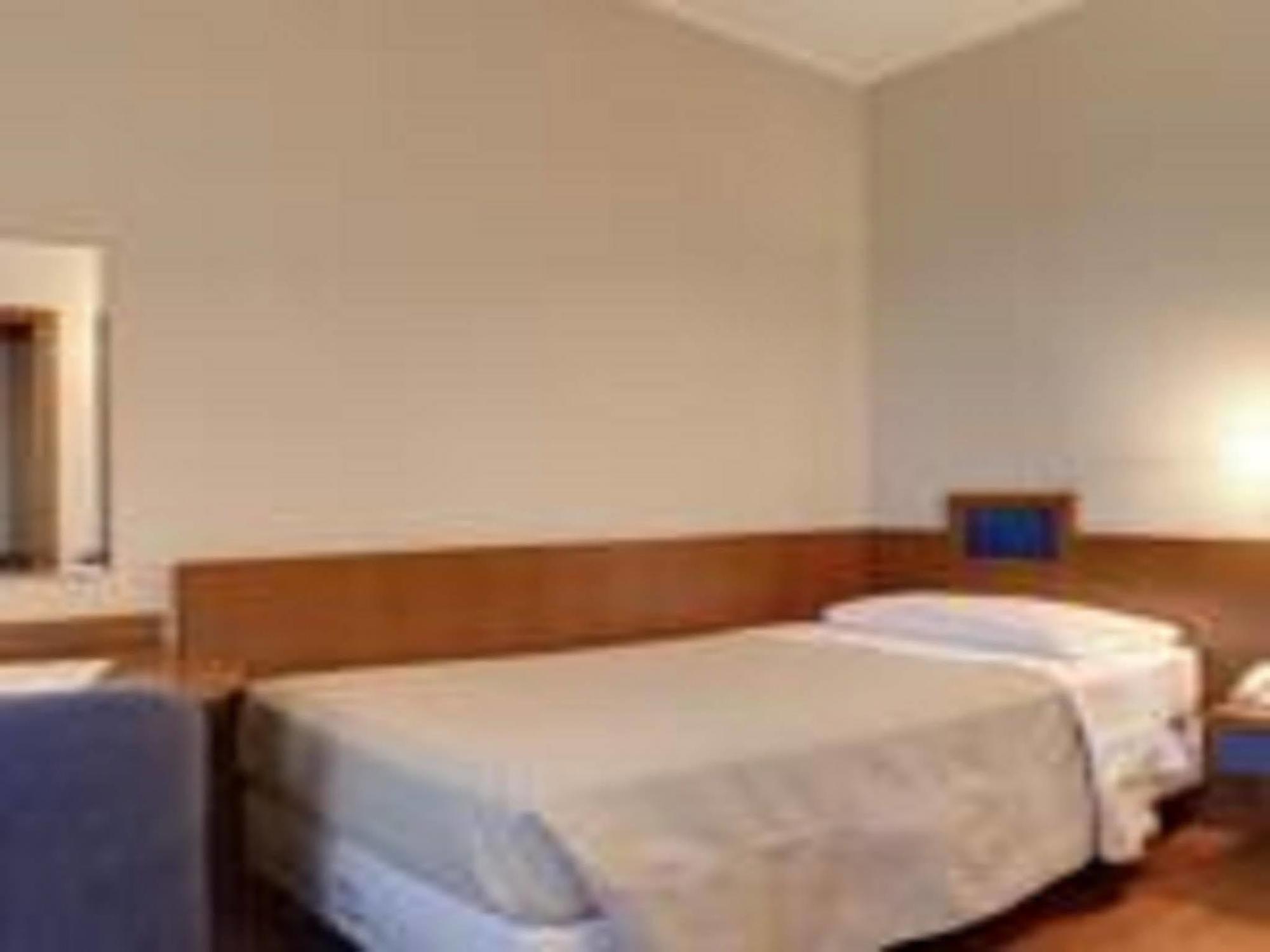 City Hotel Varese Bagian luar foto