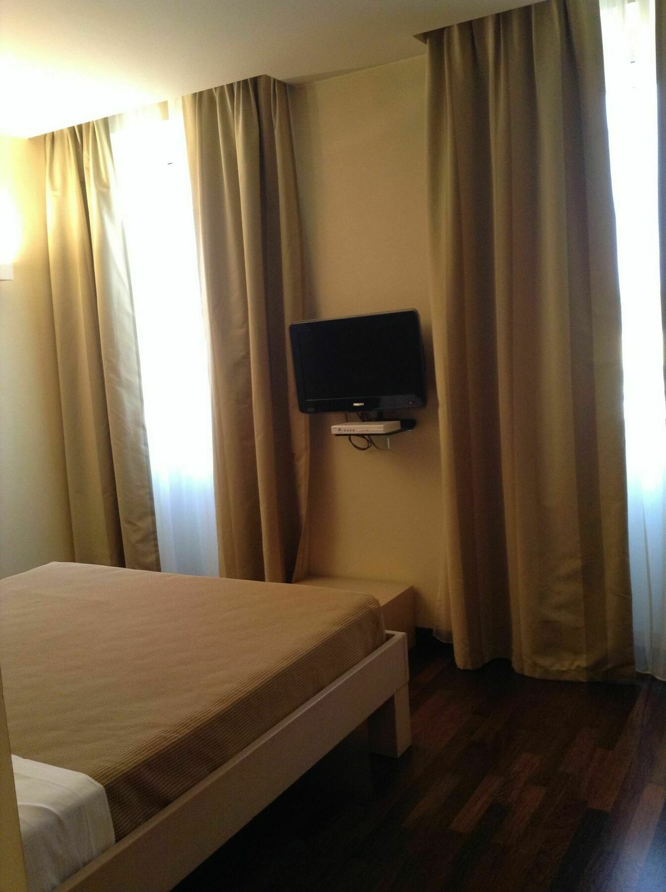 City Hotel Varese Bagian luar foto