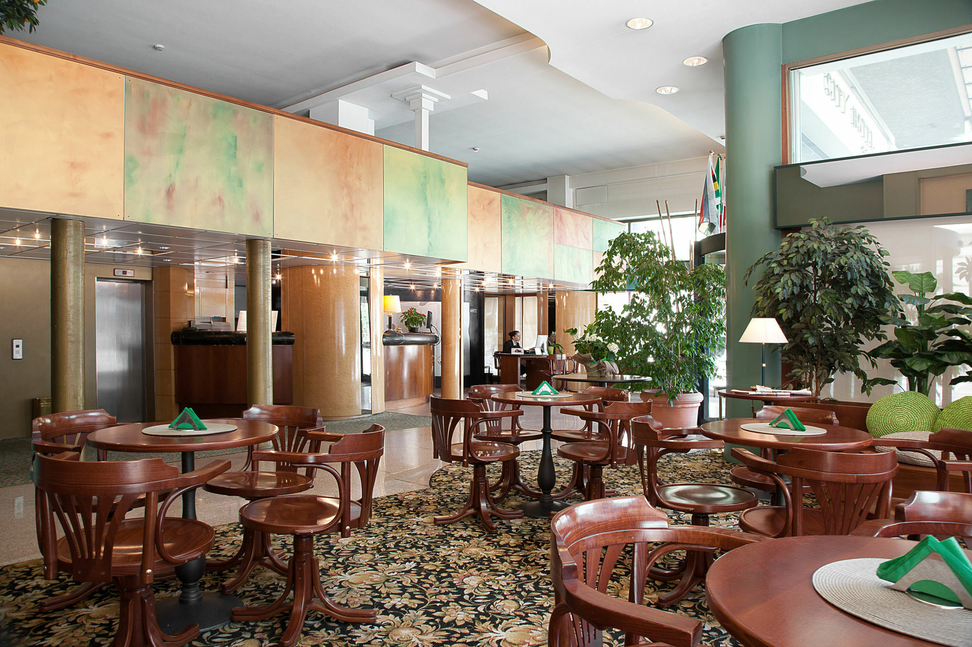 City Hotel Varese Bagian luar foto
