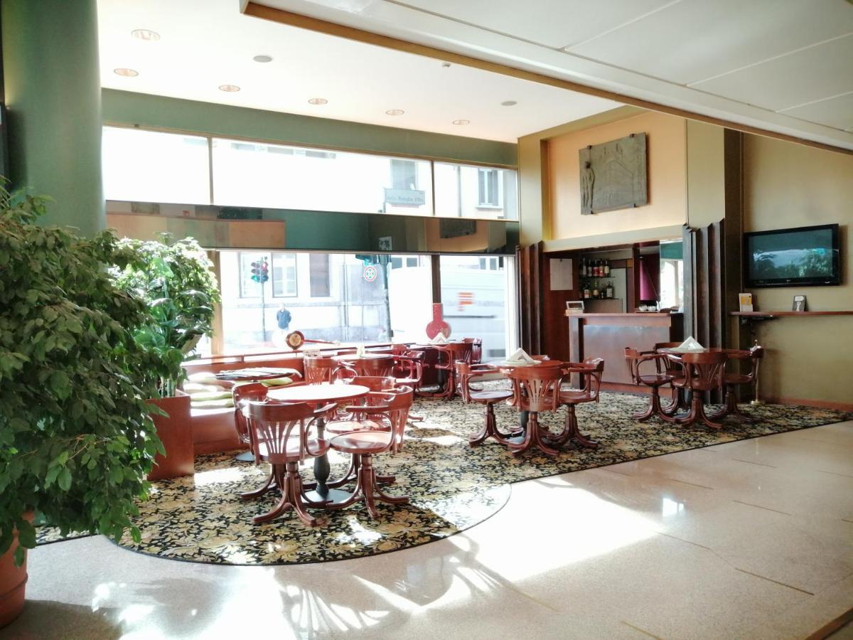 City Hotel Varese Bagian luar foto