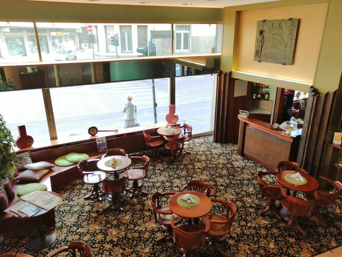 City Hotel Varese Bagian luar foto